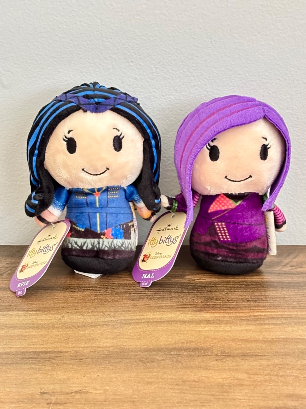 NWT Hallmark Disney Descendants Evie Mal Itty Bittys Bitty Plush Figure Toy Set